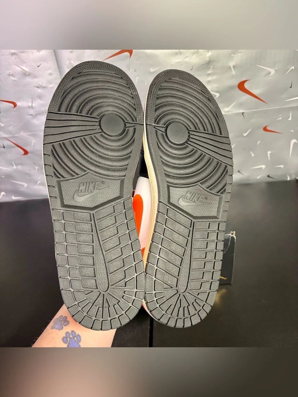 Air Jordan 1 Low Shattered Backboard Alternate 553558-081